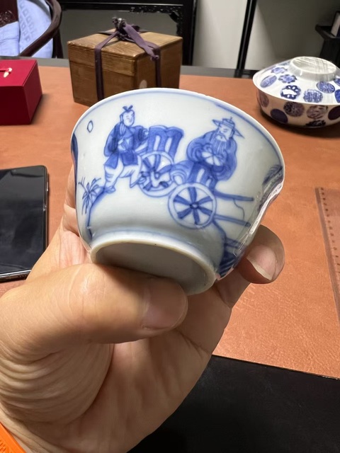 古玩陶瓷人物故事紋杯真品鑒賞圖