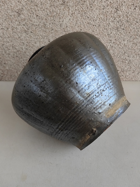古玩陶瓷黑釉瓜棱罐拍賣(mài)，當(dāng)前價(jià)格580元