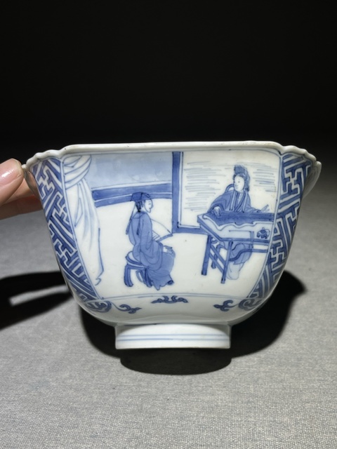 古玩陶瓷人物紋青花碗真品鑒賞圖