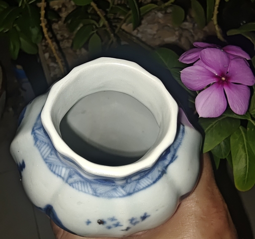 古玩陶瓷康熙青花通景山水瓜棱瓶真品鑒賞圖