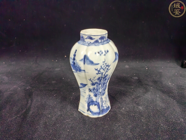 古玩陶瓷康熙青花通景山水瓜棱瓶真品鑒賞圖