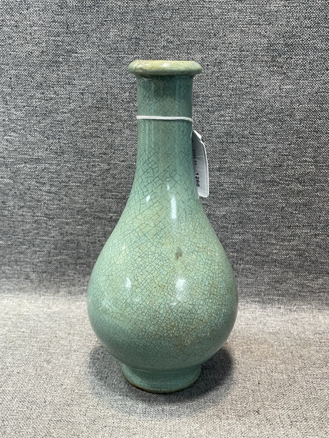 古玩陶瓷漳州窯綠哥釉瓶真品鑒賞圖