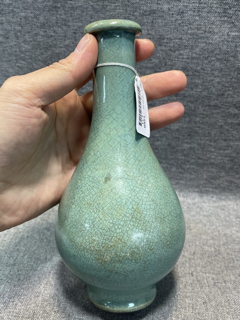 古玩陶瓷漳州窯綠哥釉瓶真品鑒賞圖