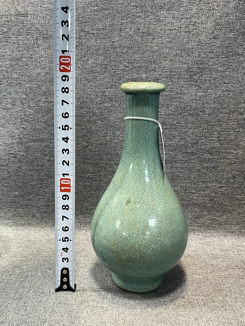 古玩陶瓷漳州窯綠哥釉瓶真品鑒賞圖