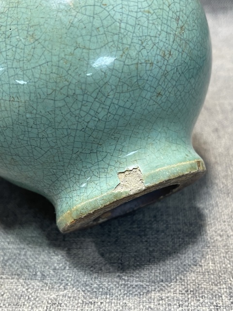 古玩陶瓷漳州窯綠哥釉瓶真品鑒賞圖