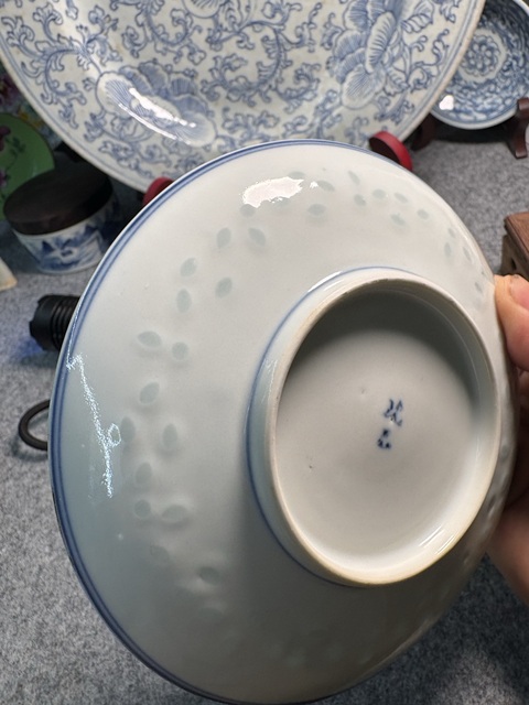 古玩陶瓷青花玲瓏瓷盤真品鑒賞圖