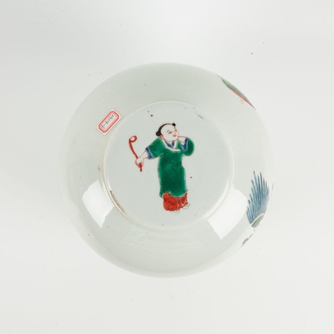 古玩陶瓷人物紋粉彩蓋罐真品鑒賞圖