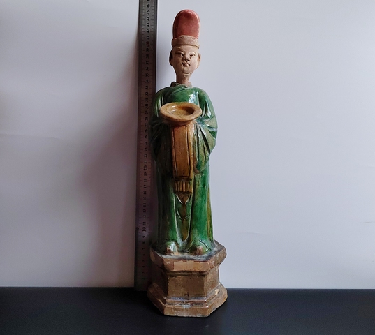 古玩陶瓷明代·三彩人物俑 真品鑒賞圖