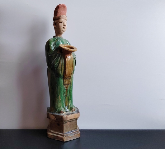 古玩陶瓷明代·三彩人物俑 真品鑒賞圖