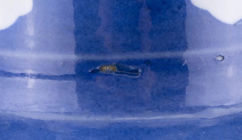 古玩陶瓷灑藍釉青花人物故事花觚真品鑒賞圖