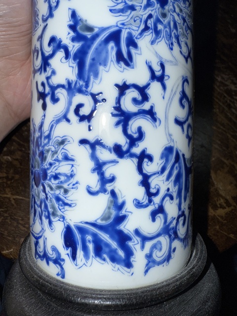 古玩陶瓷花卉紋瑞獸紋燈真品鑒賞圖