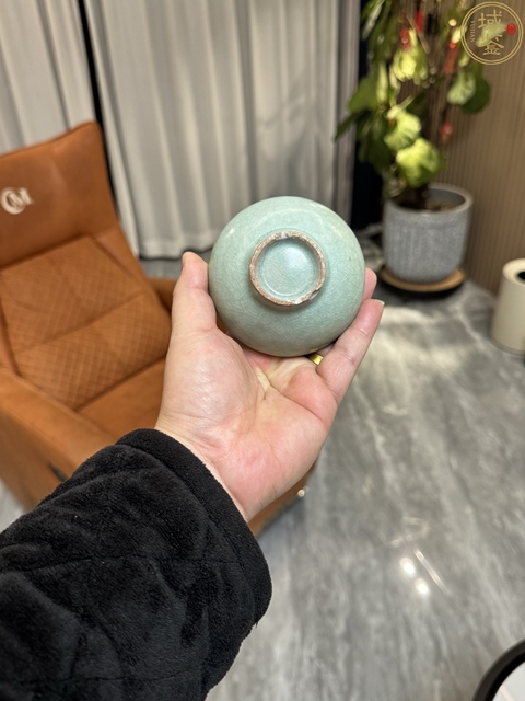 古玩陶瓷龍泉窯直口盞真品鑒賞圖