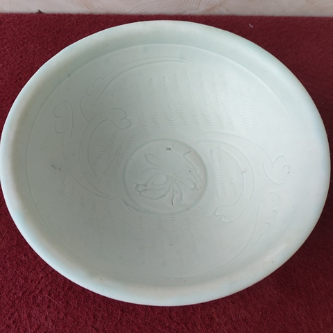 古玩陶瓷青白釉刻花碗真品鑒賞圖