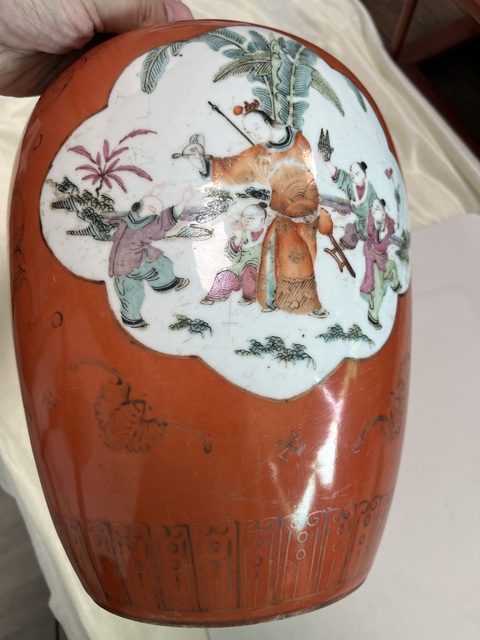 古玩陶瓷珊瑚紅開光粉彩仕女嬰戲圖冬瓜罐真品鑒賞圖