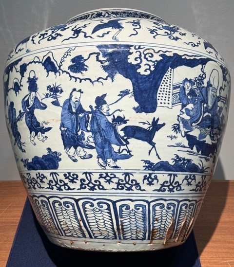 古玩陶瓷群仙祝壽圖青花罐真品鑒賞圖