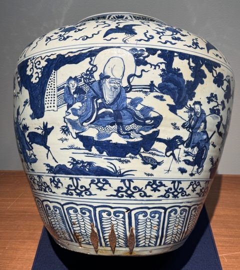 古玩陶瓷群仙祝壽圖青花罐真品鑒賞圖