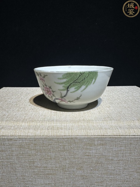 古玩陶瓷花鳥紋粉彩茶圓真品鑒賞圖