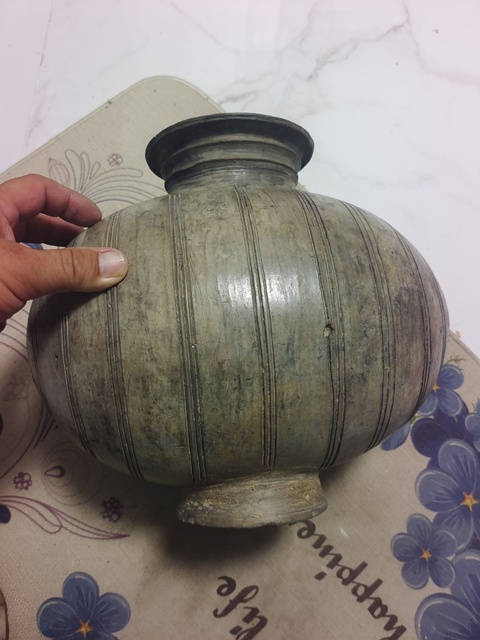 古玩陶瓷壺真品鑒賞圖