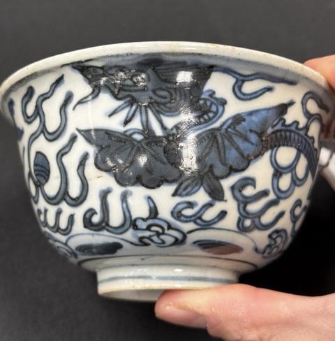 古玩陶瓷青花翼龍紋茶碗真品鑒賞圖