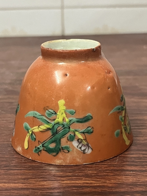 古玩陶瓷珊瑚紅暗八仙杯子真品鑒賞圖
