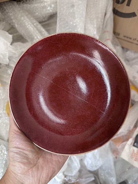 古玩陶瓷胭脂紅釉盤真品鑒賞圖