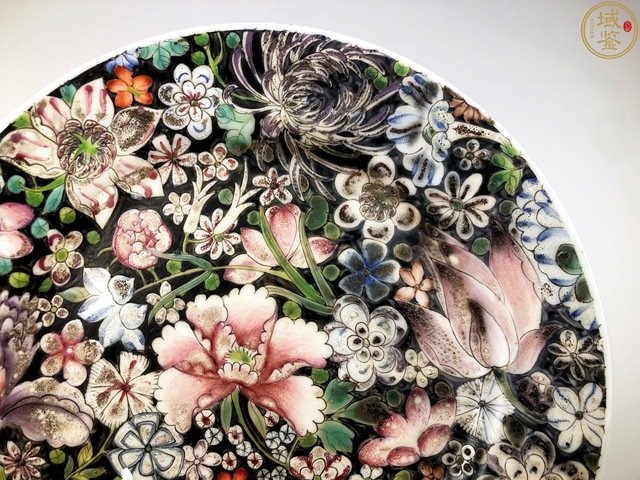 古玩陶瓷百花不落地粉彩盤真品鑒賞圖