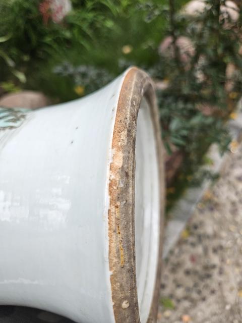 古玩陶瓷淺絳山水紋觀音瓶真品鑒賞圖