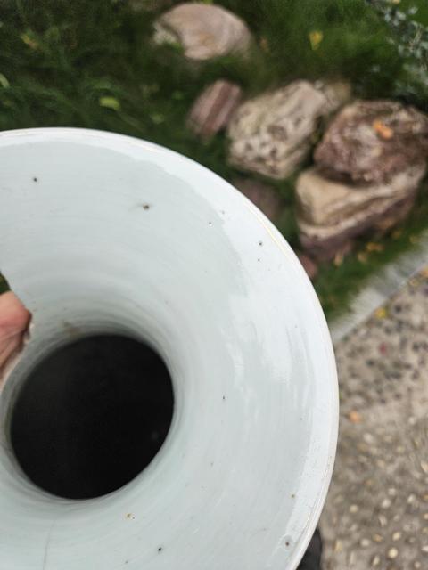 古玩陶瓷淺絳山水紋觀音瓶真品鑒賞圖