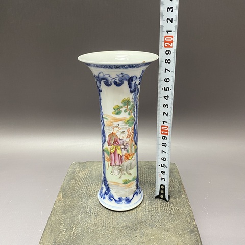 古玩陶瓷人物紋青花廣彩束腰花觚真品鑒賞圖