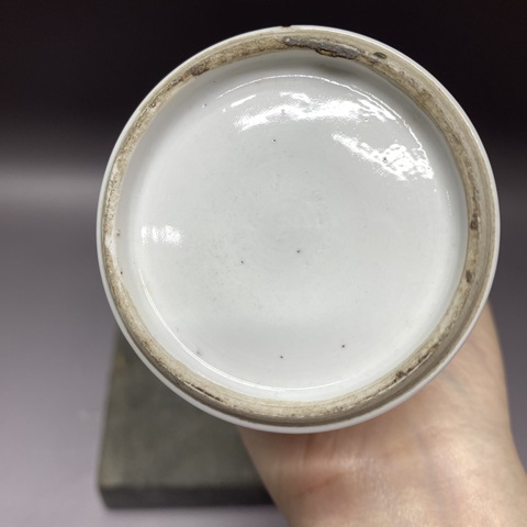 古玩陶瓷人物紋青花廣彩束腰花觚真品鑒賞圖