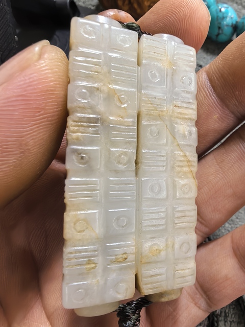 古玩玉器龍紋玉雙管真品鑒賞圖