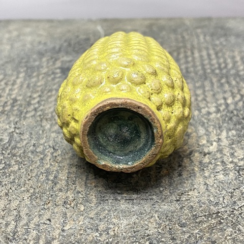 古玩陶瓷黃釉玉米型鼻煙壺真品鑒賞圖