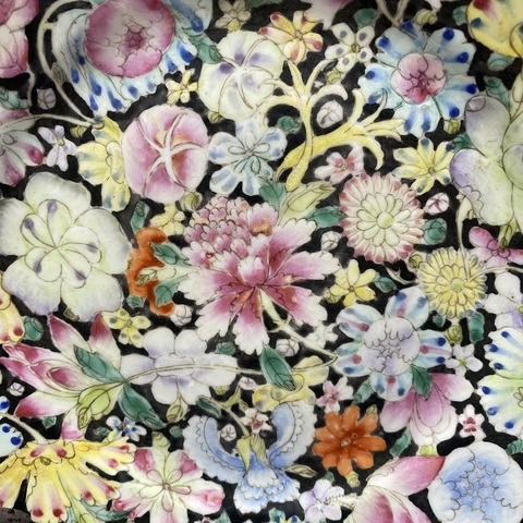 古玩陶瓷百花不落地粉彩盤真品鑒賞圖