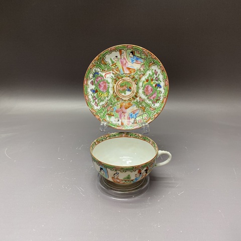 古玩陶瓷人物花鳥蝶紋廣彩杯盤真品鑒賞圖