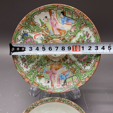 古玩陶瓷人物花鳥蝶紋廣彩杯盤真品鑒賞圖