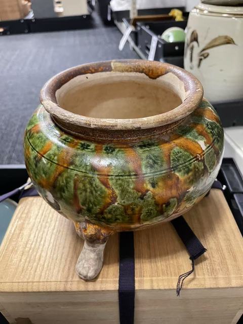 古玩陶瓷唐三彩爐真品鑒賞圖