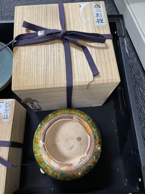 古玩陶瓷唐三彩爐真品鑒賞圖