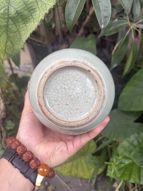 古玩陶瓷釉里紅罐真品鑒賞圖