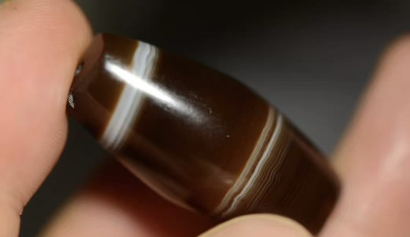 古玩玉器纏絲瑪瑙珠真品鑒賞圖
