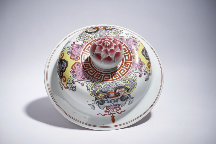 古玩陶瓷清中晚·粉彩鳳凰牡丹紋大將軍罐真品鑒賞圖