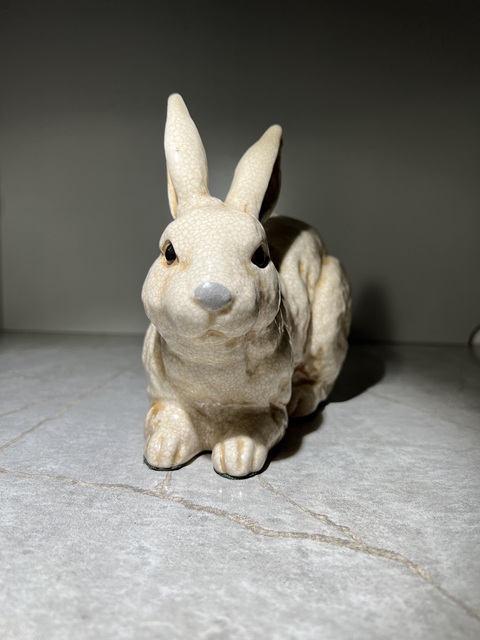 古玩陶瓷哥釉玉兔擺件真品鑒賞圖