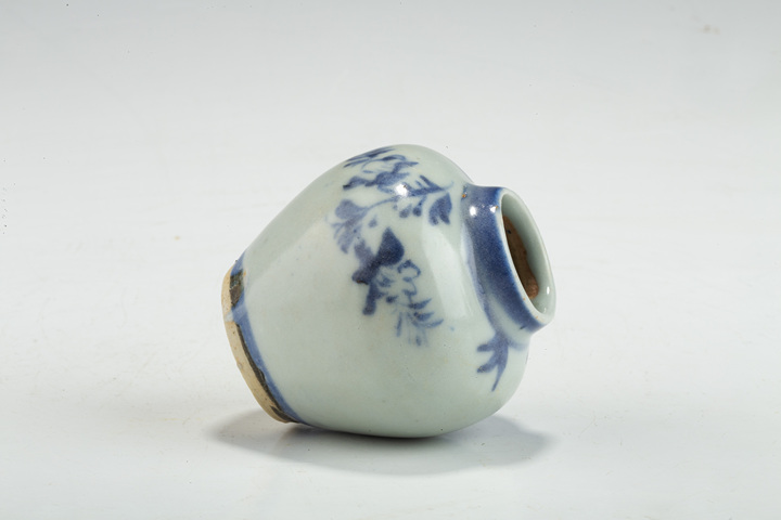 古玩陶瓷明晚·青花花卉紋小蓋罐真品鑒賞圖