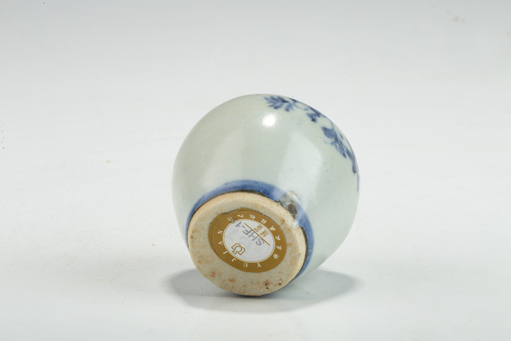 古玩陶瓷明晚·青花花卉紋小蓋罐真品鑒賞圖