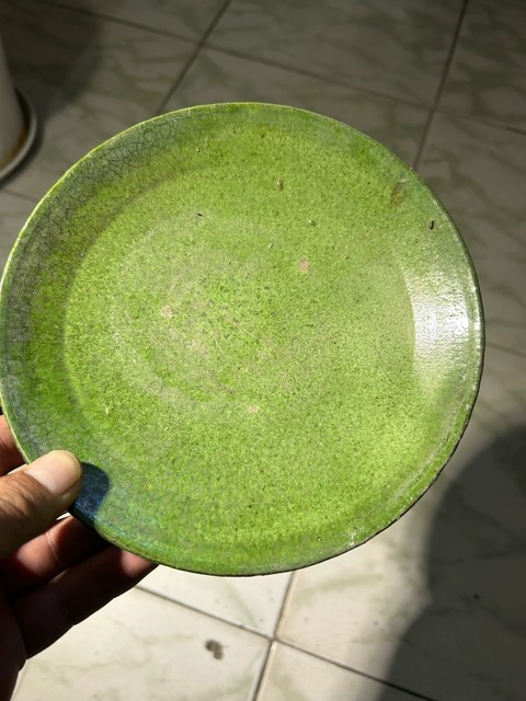 古玩陶瓷綠釉盤(pán)子真品鑒賞圖