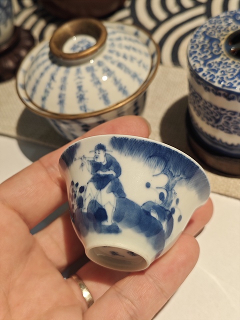 古玩陶瓷青花人物故事紋杯真品鑒賞圖