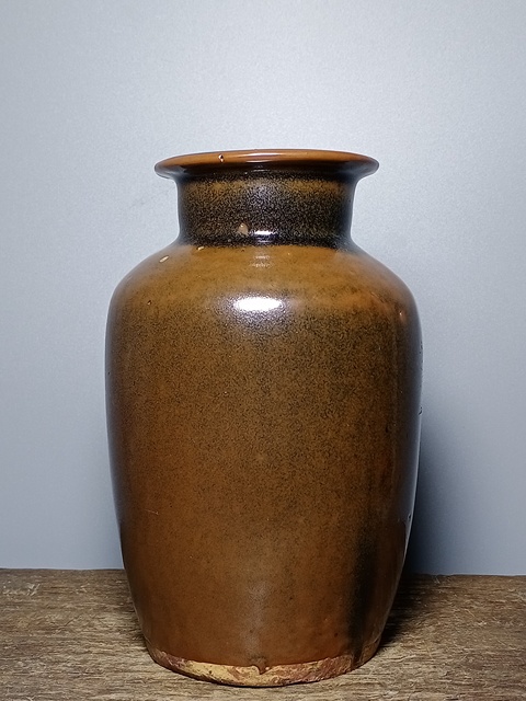 古玩陶瓷清代,紫金釉高領瓶拍賣,當前價格288元