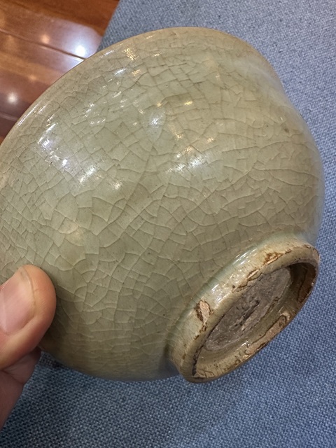 古玩陶瓷龍泉青瓷刻花碗拍賣,當前價格5555元