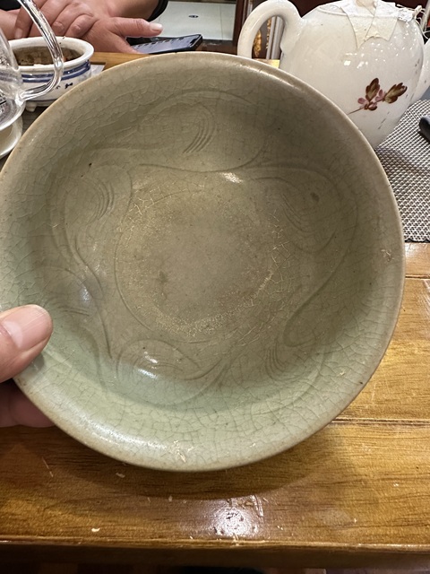 古玩陶瓷龍泉青瓷刻花碗拍賣,當前價格5555元