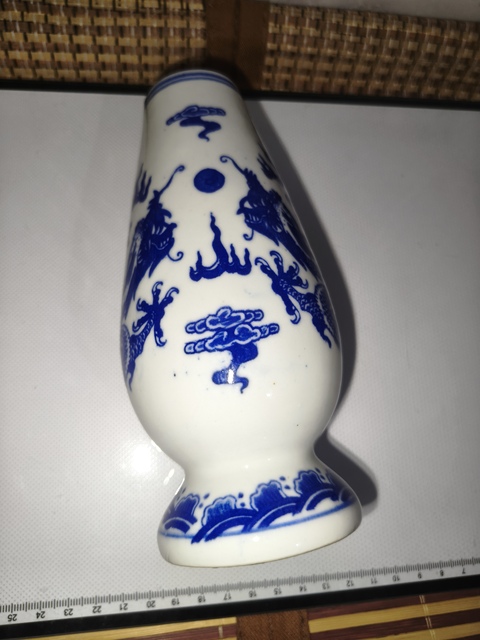 古玩陶瓷龍紋青花玉米瓶真品鑒賞圖