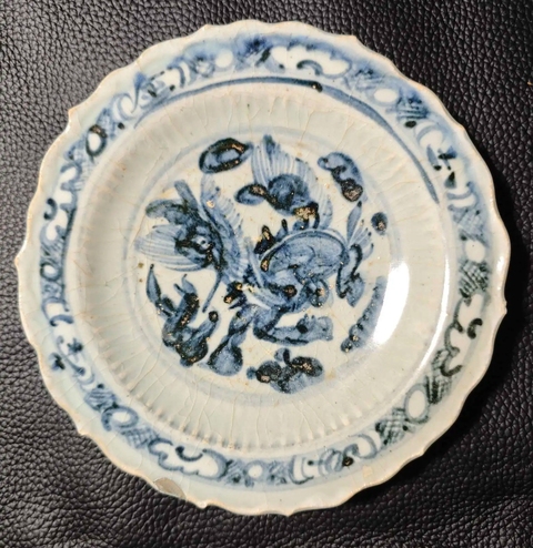 古玩陶瓷青花麒麟紋花口大盤真品鑒賞圖